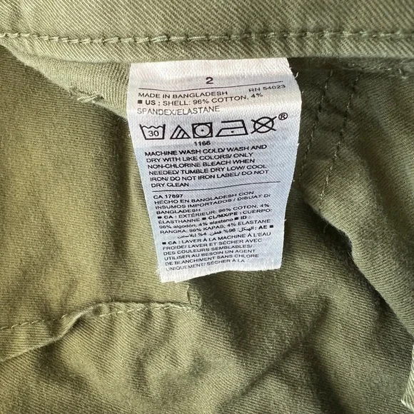 Old Navy Olive Green Pixie Pants - Size 2 - Picture 3 of 3